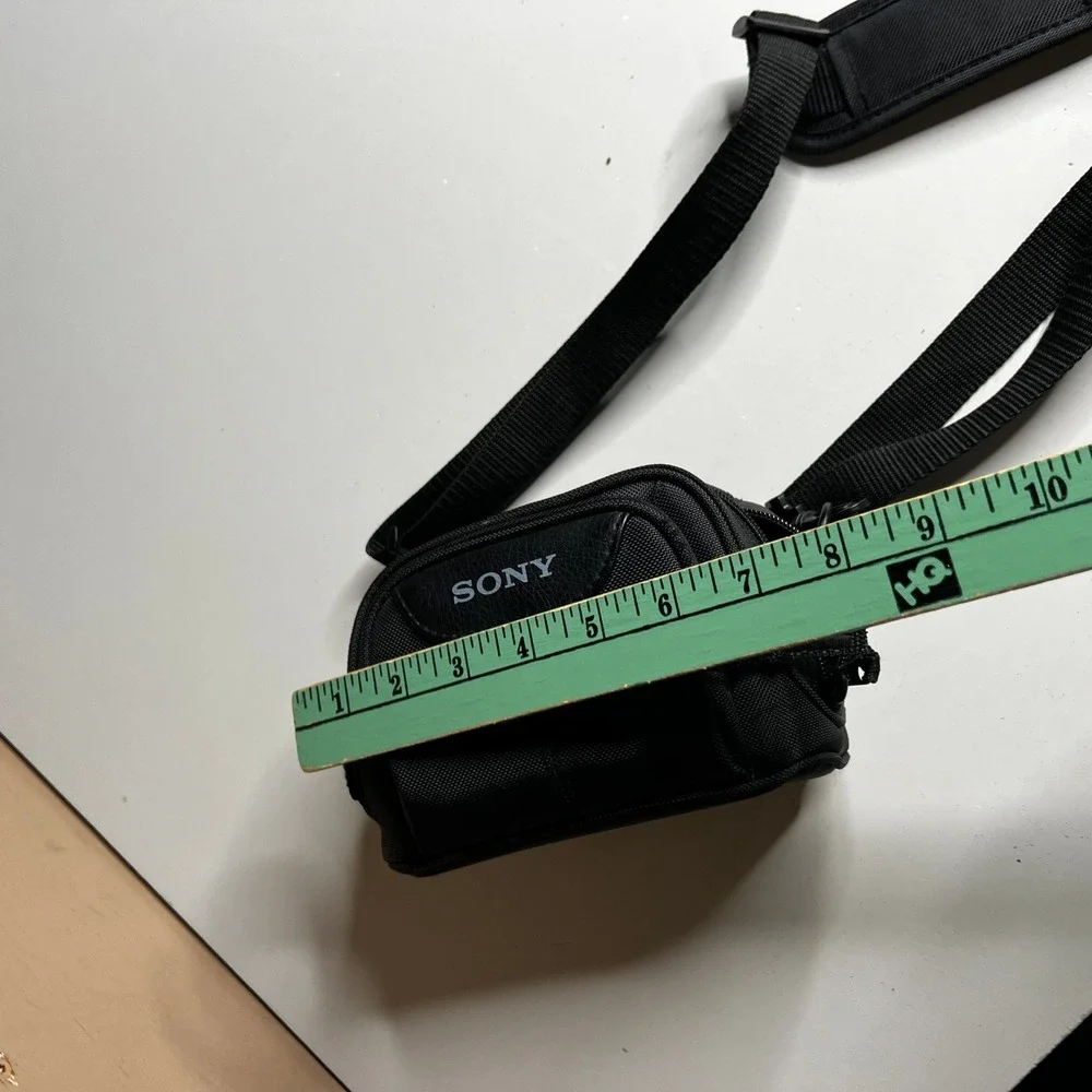 Sony Compact Camera‎ Bag Black Nylon Padded Carrying Case with Shoulder Strap